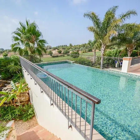 Ria Alvor Luxurious Golfview Villa