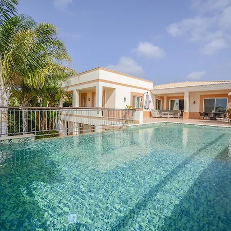 Ria Alvor Luxurious Golfview Villa