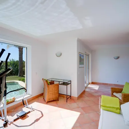 Ria Alvor Luxurious Golfview Villa *
